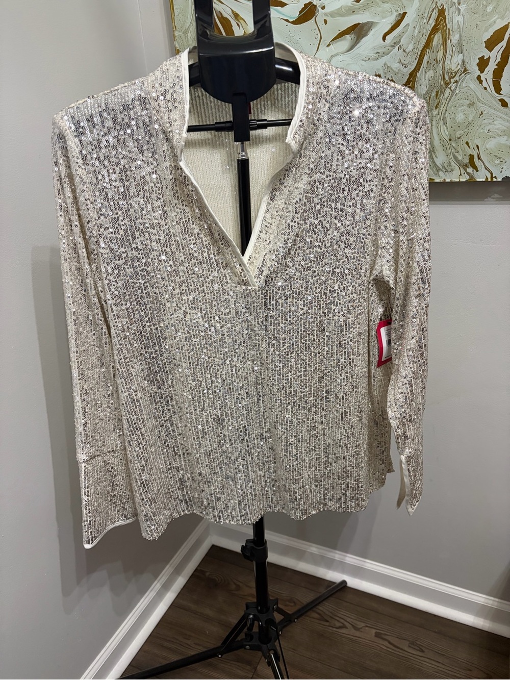 NWT Vince Camuto Confetti Ready Silver Sequin V-Neck Top Blouse Size L